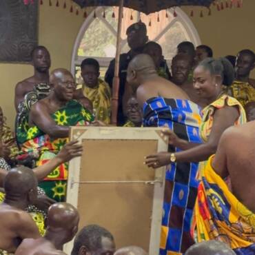 Asantehene commends Dompiahene of Agogo, Nana Bediako Brogya Sarpong, on humanitarian works in health and child welfare